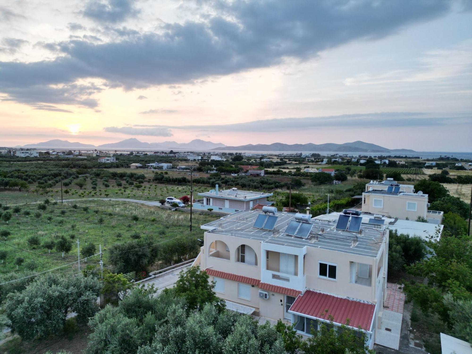 Family Friendly Apartment, In Nature, With Yard "5" Zipárion Extérieur photo